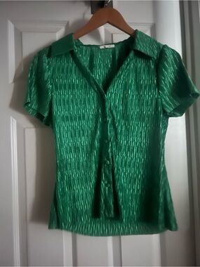 Pleione Womens Blouse Size M Green Textured Button-Up Short Sleeve Stretchy